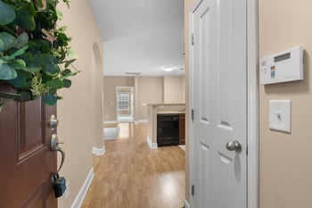 8045 Bienville Dr #5, Nashville, TN 37211