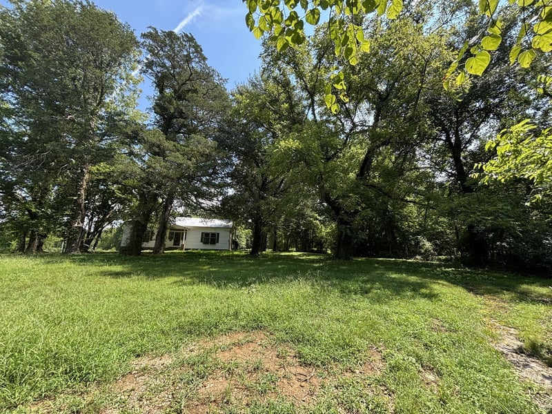 2445 N Commerce Rd, Lebanon, TN 37090