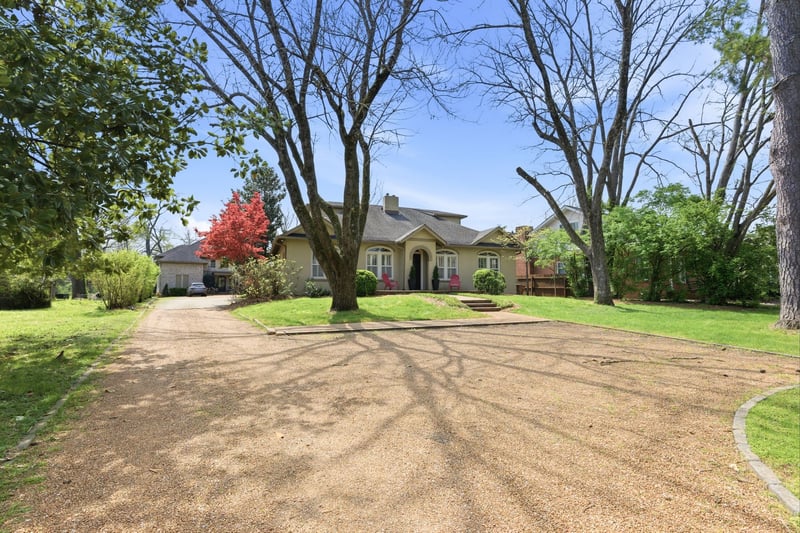 203A Woodmont Cir, Nashville, TN 37205