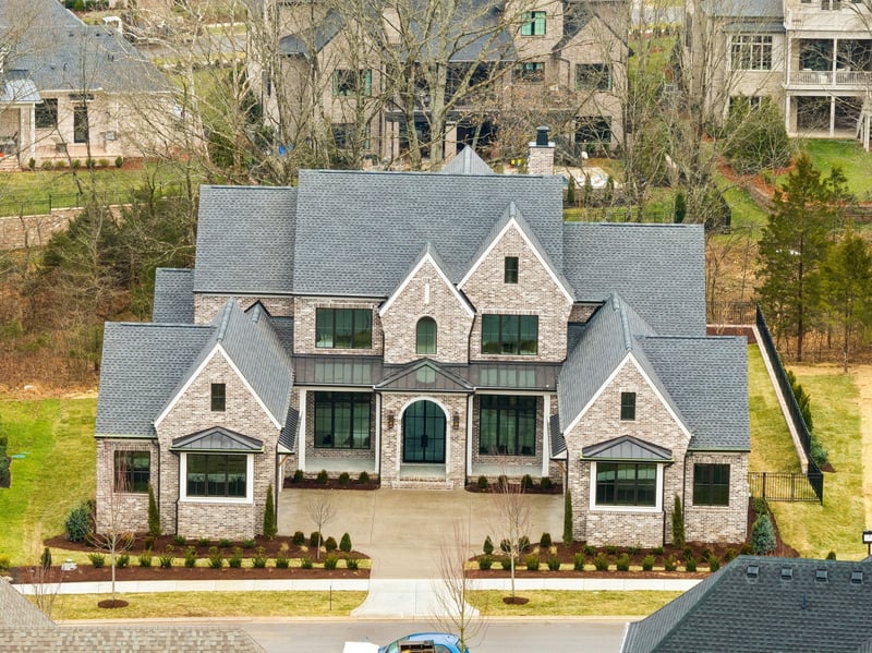 8864 Edgecomb Dr, College Grove, TN 37046