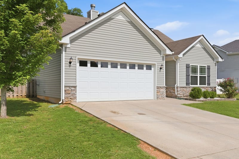 1310 Halverson Dr, Murfreesboro, TN 37128