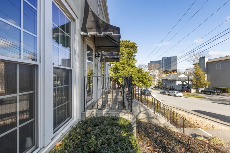 112 Saint Charles Pl, Nashville, TN 37212