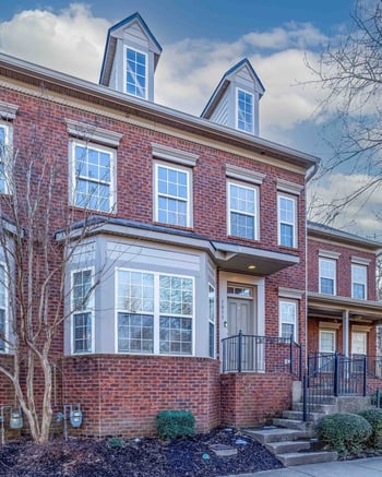 7053 Sunnywood Dr, Nashville, TN 37211