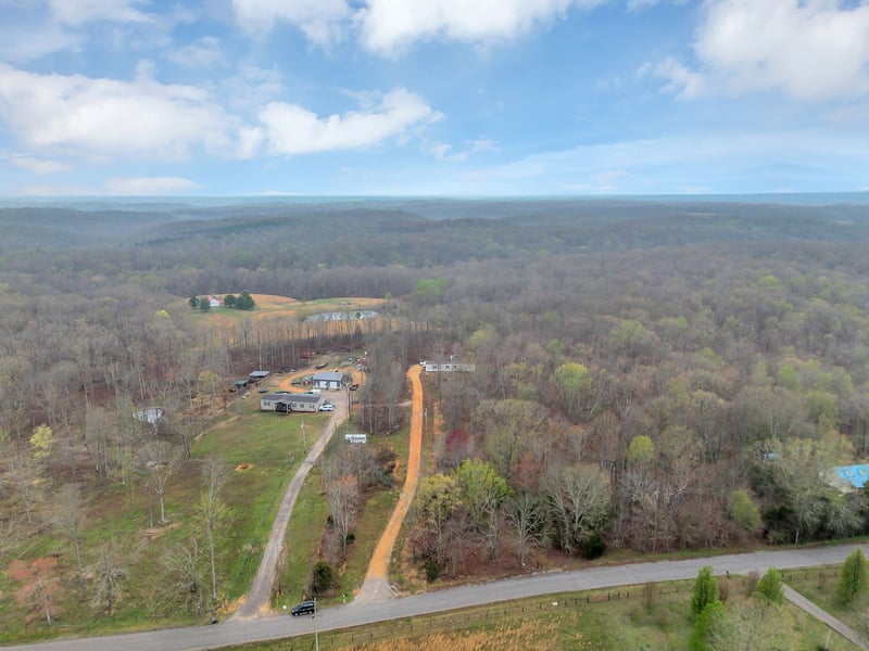 6126 Calvin Potts Rd, Primm Springs, TN 38476