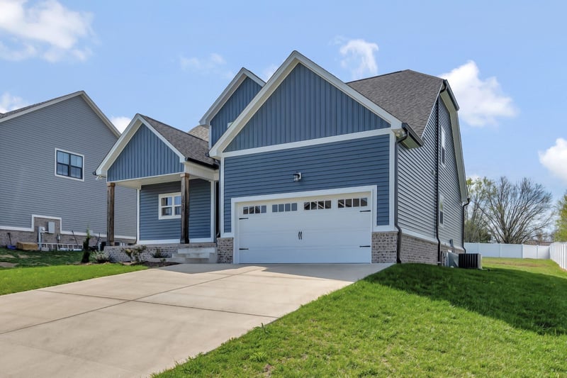 1038 Camden Trl, Greenbrier, TN 37073