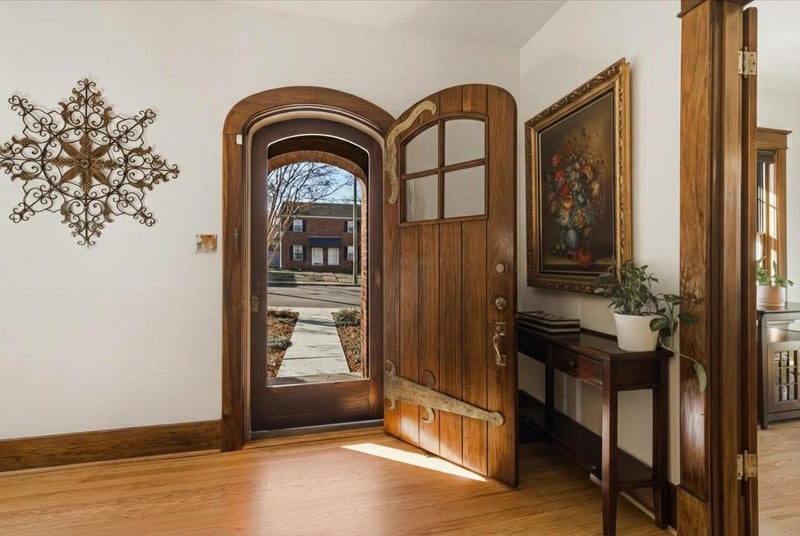 2002 Ashwood Ave, Nashville, TN 37212