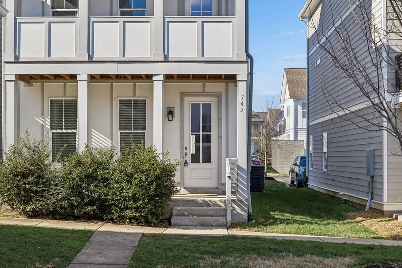 743 Cottage Park Dr, Nashville, TN 37207