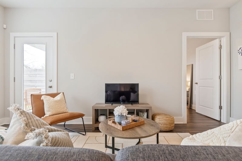 6411 Charlotte Road Cir #105, Nashville, TN 37209