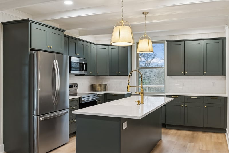 2224 Crestline Dr, Nashville, TN 37214