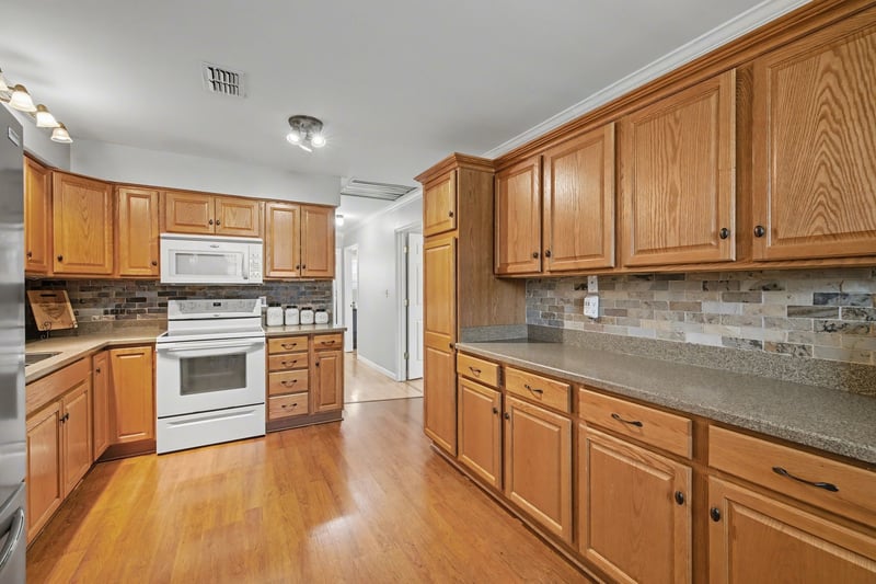 1922 Shelley St, Murfreesboro, TN 37129