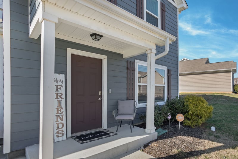 2708 Swarm Ct, Columbia, TN 38401