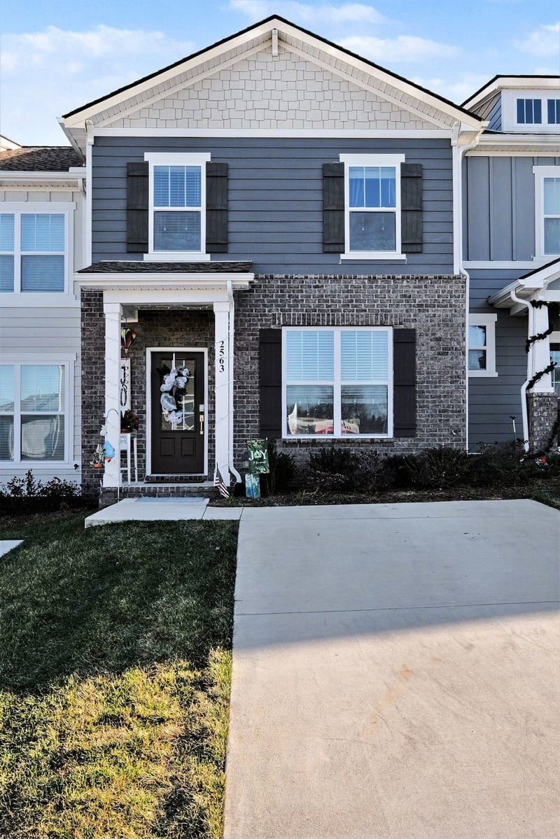 2563 Drumwright Way, Columbia, TN 38401