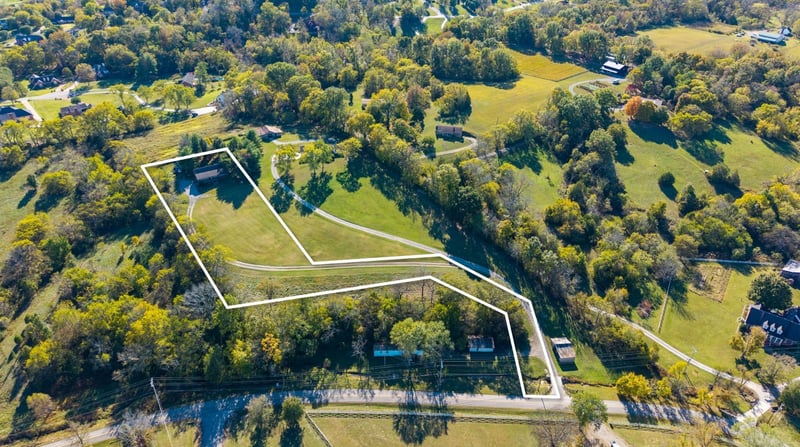 111 Patton Ln, Hendersonville, TN 37075