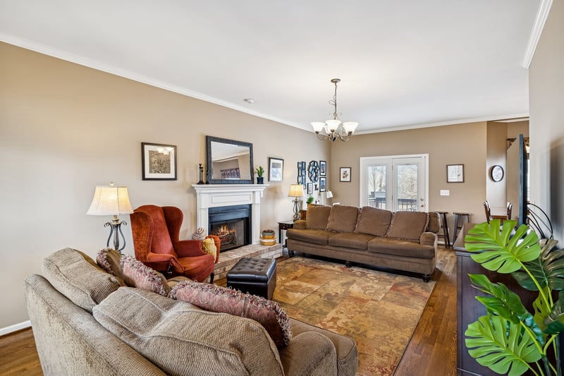 2710 Lydia Ct, Thompsons Station, TN 37179