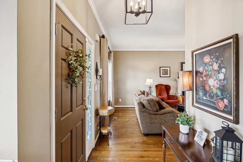 2710 Lydia Ct, Thompsons Station, TN 37179