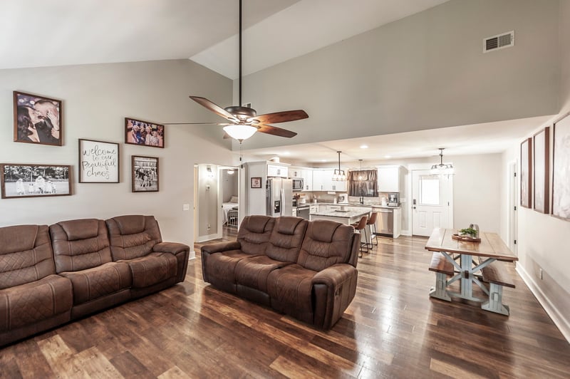 15 Raccoon Rd, Westmoreland, TN 37186