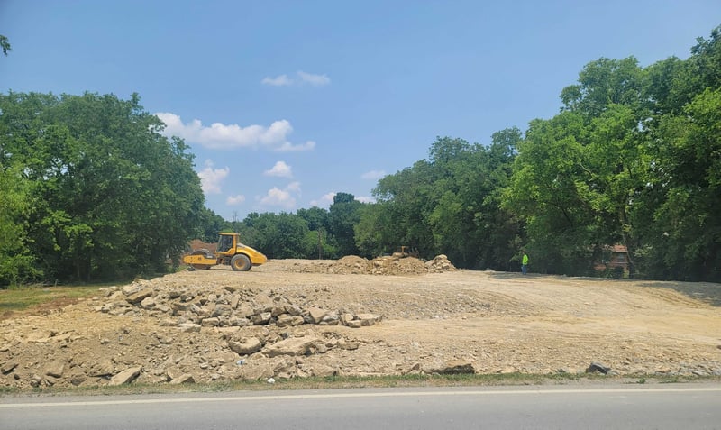 369 Ewing Dr, Nashville, TN 37207