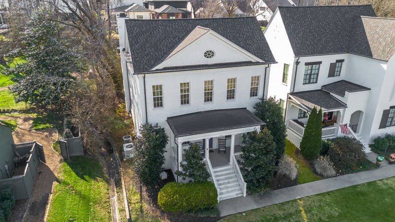 1915A Overhill Dr, Nashville, TN 37215