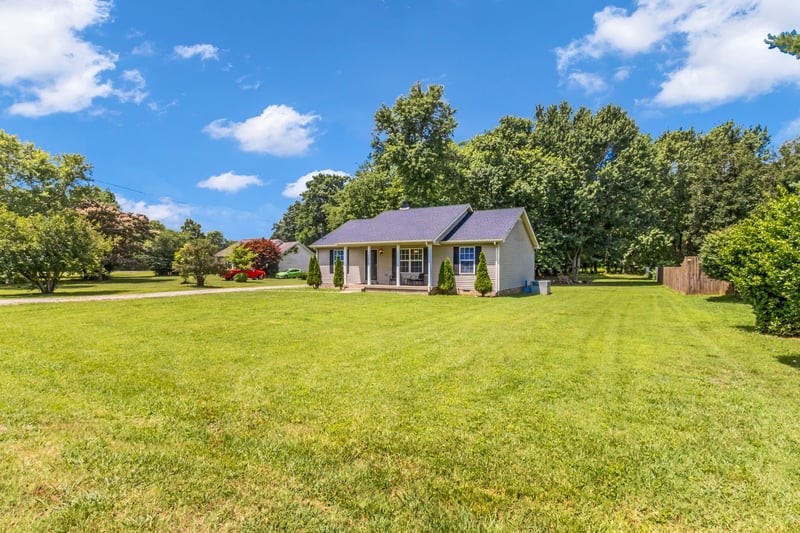 7426 Lone Eagle Dr, Murfreesboro, TN 37128