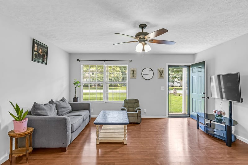 7426 Lone Eagle Dr, Murfreesboro, TN 37128