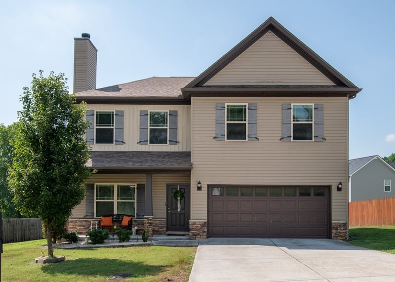 1304 Busiris Dr, Hermitage, TN 37076