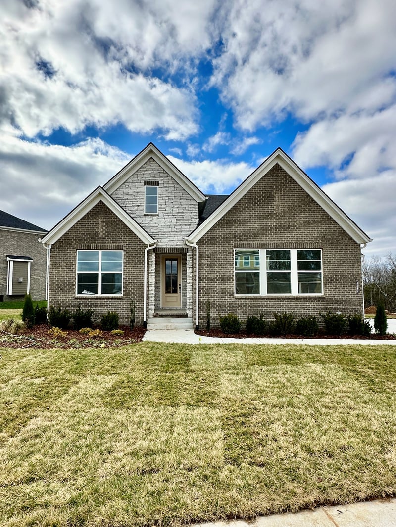 7688 Hatcher Heights Dr, Fairview, TN 37062