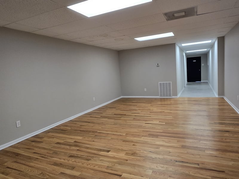 101 S Main St, Mount Pleasant, TN 38474