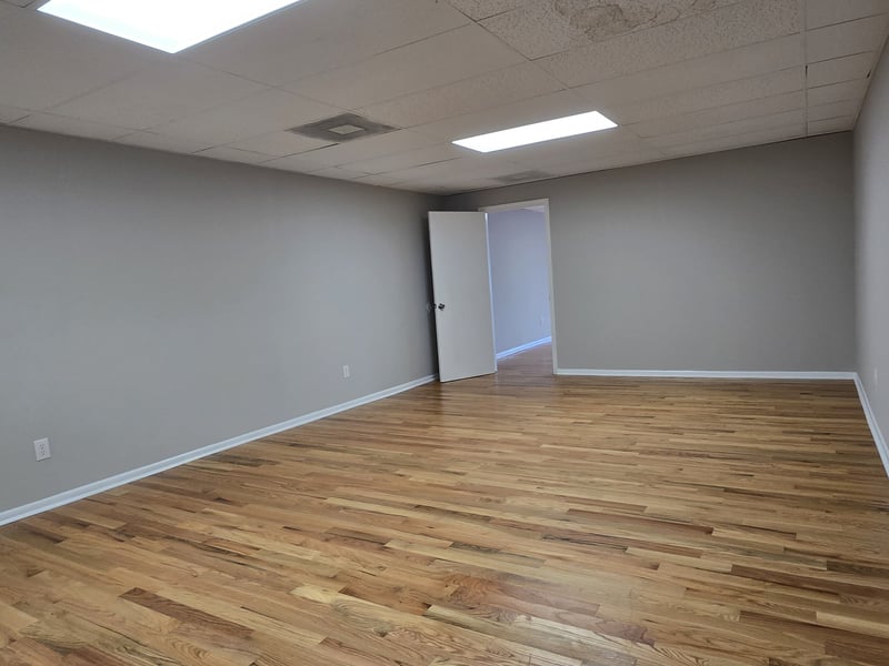 101 S Main St, Mount Pleasant, TN 38474