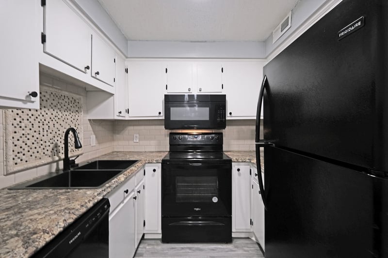 500 Paragon Mills Rd #N13, Nashville, TN 37211