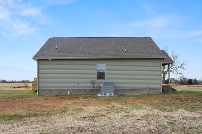 6184 Rocky Mound Rd, Westmoreland, TN 37186