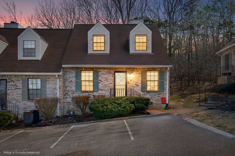 333 Deerpoint Dr, Hendersonville, TN 37075