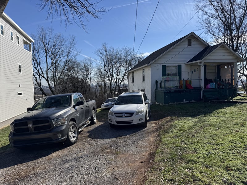 2206 Summitt Ave, Nashville, TN 37218