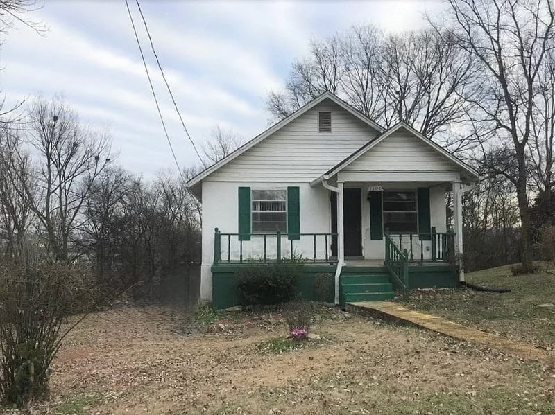 2206 Summitt Ave, Nashville, TN 37218