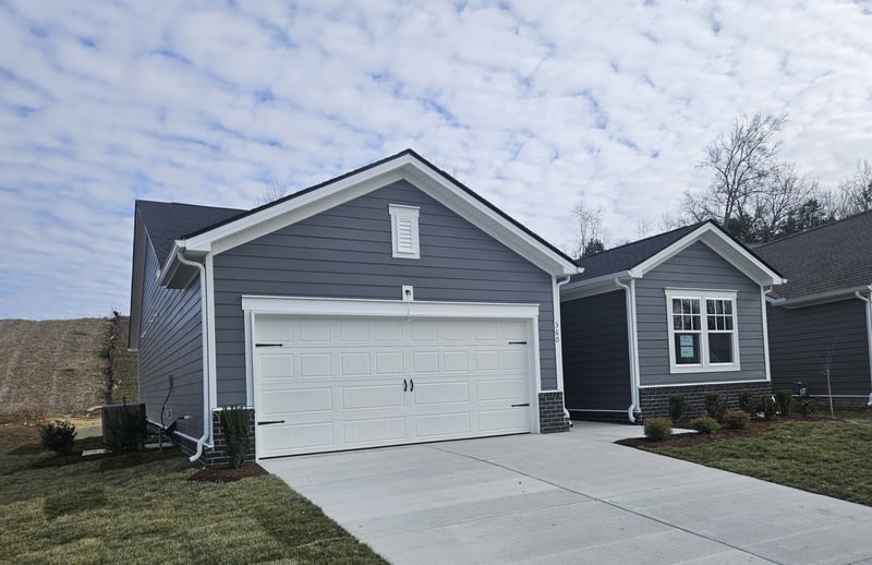 360 Stonehaus Cir, Antioch, TN 37013