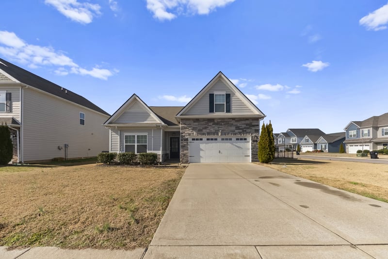 3222 Briar Chapel Dr, Murfreesboro, TN 37128