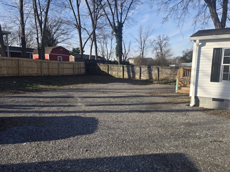 223 E Park Ave, Gallatin, TN 37066