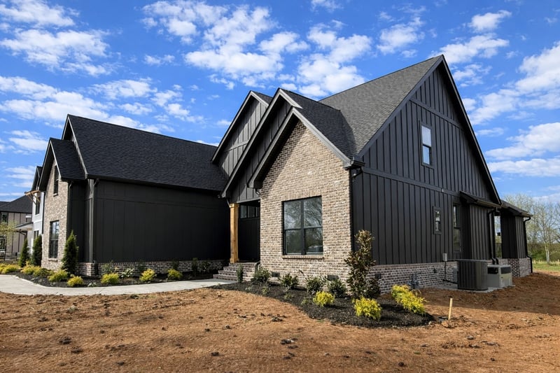 2418 River Rd, Murfreesboro, TN 37129