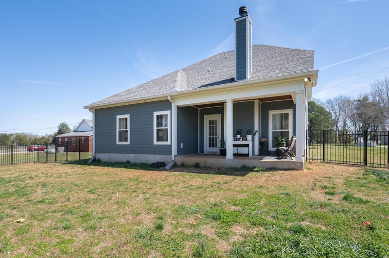 2963 Emery Rd, Murfreesboro, TN 37130