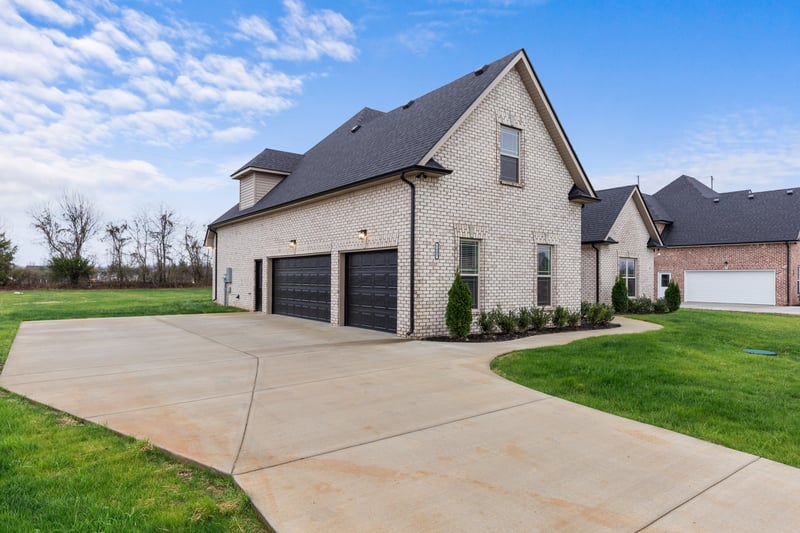 5405 Walnut Farms Blvd, Christiana, TN 37037