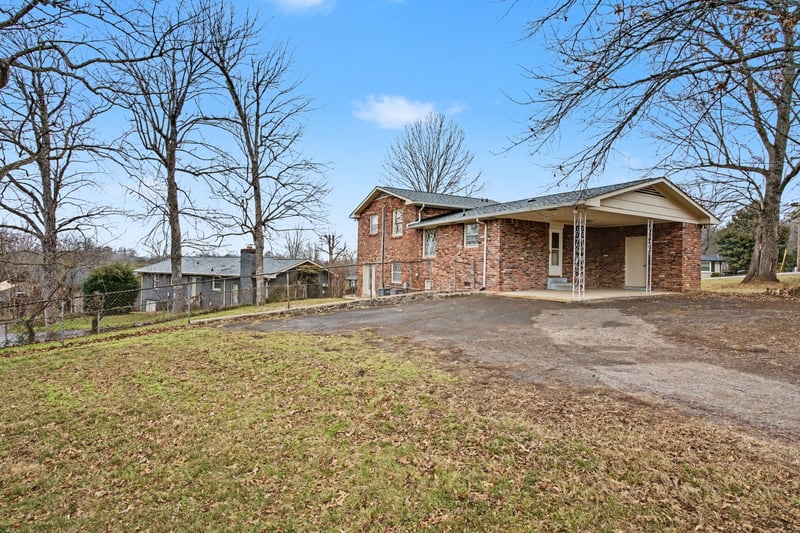 339 Bonnahurst Dr, Hermitage, TN 37076