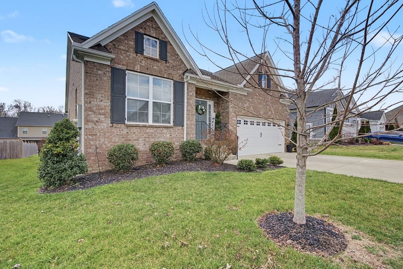 2015 Hedgelawn Dr, Lebanon, TN 37090