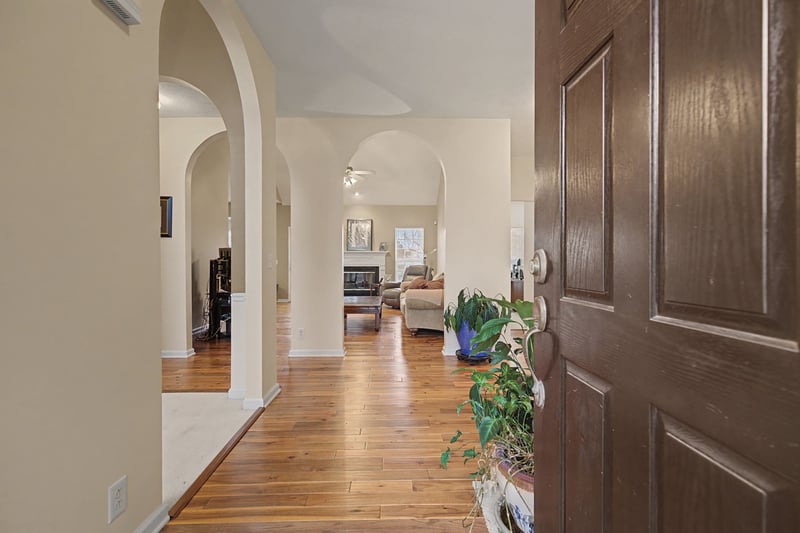 6744 Sugar Hill Dr, Nashville, TN 37211