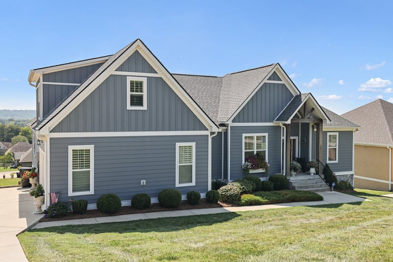 1711 Aster Dr, Columbia, TN 38401