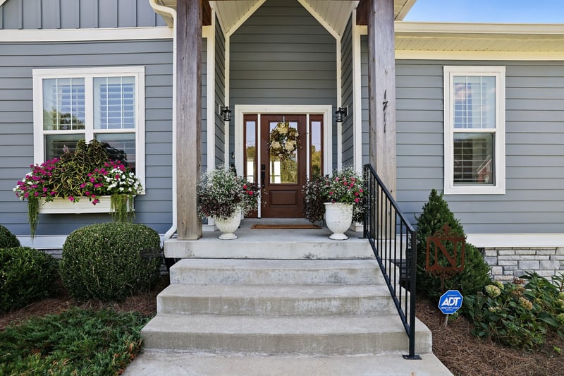 1711 Aster Dr, Columbia, TN 38401