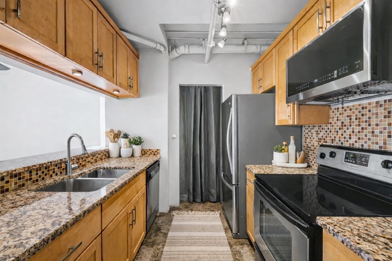 700 Church St #1108, Nashville, TN 37203