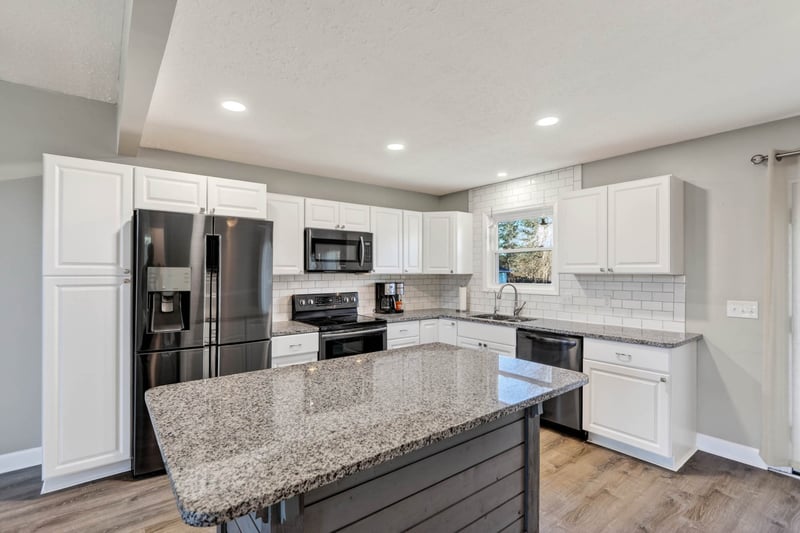 102 Cypress Ct, White House, TN 37188