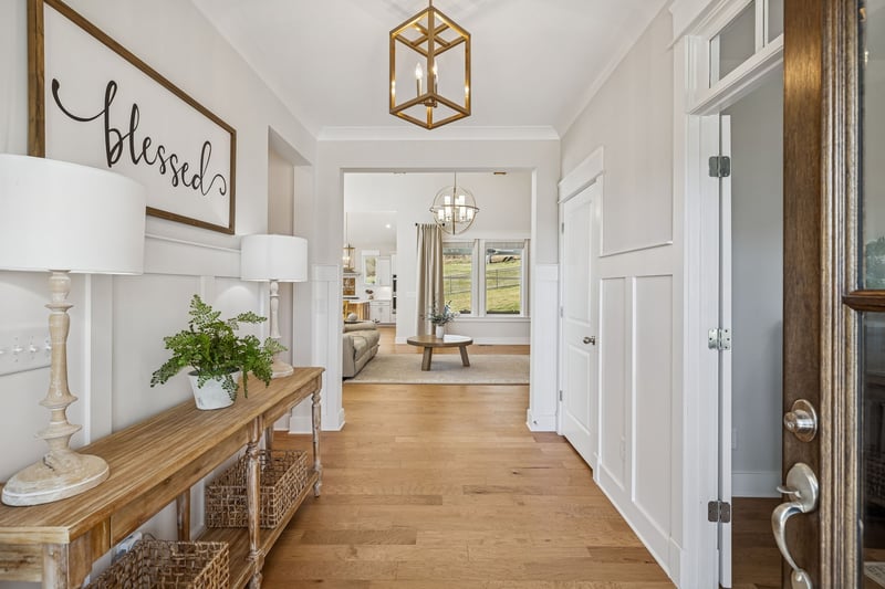 7020 Fiddlers Glen Dr, Arrington, TN 37014