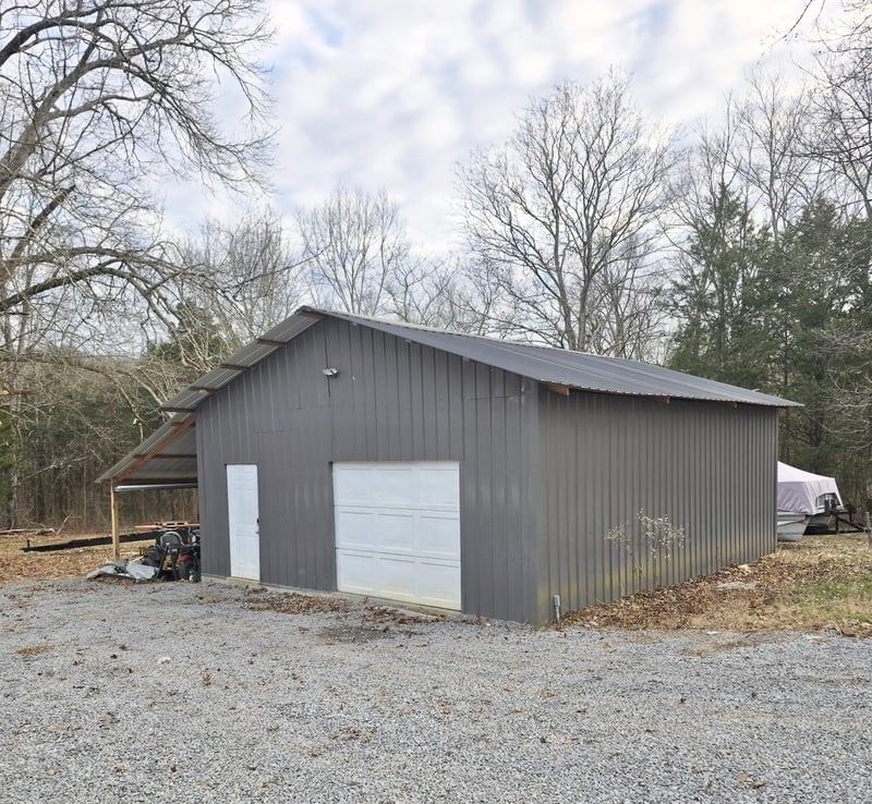 2450 Highway 231 , Castalian Springs, TN 37031