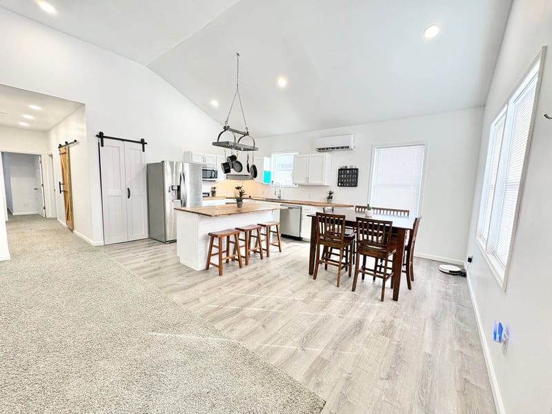 2450 Highway 231 , Castalian Springs, TN 37031