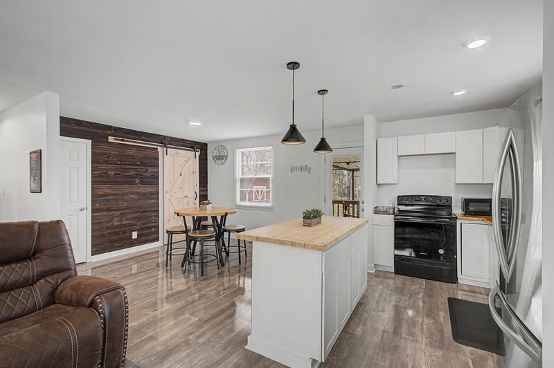 5017 Madeline Dr, Nashville, TN 37211